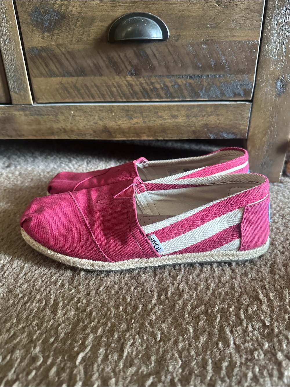 Toms Shoes